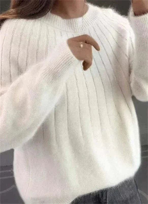 White ribbed crew neck jumper