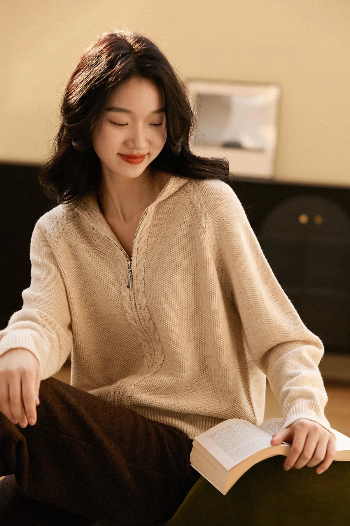 Zip-up cable knit cardigan
