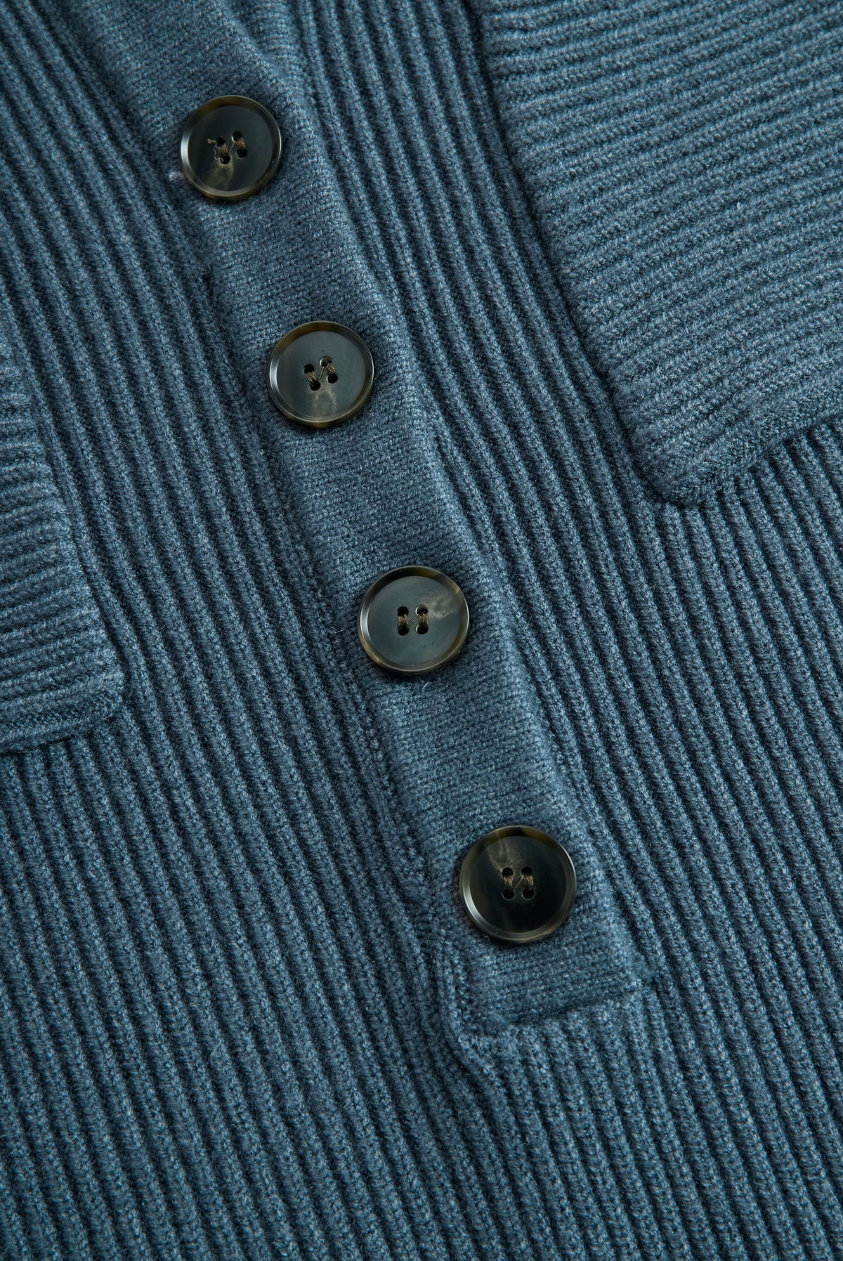 Hooded ribbed knit maxi dress
