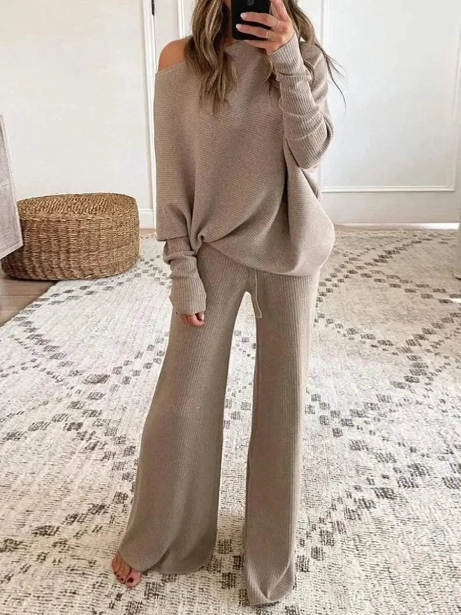 Off-shoulder knit lounge set