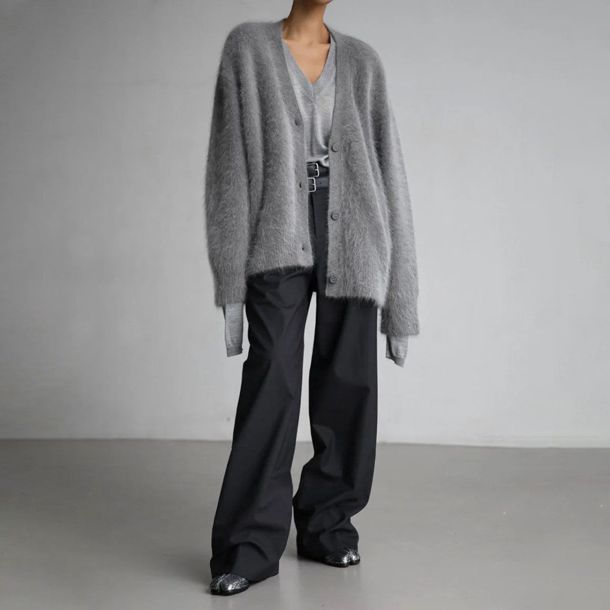 Oversized v-neck cardigan