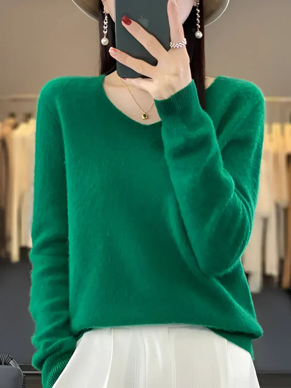 Green soft round neck jumper