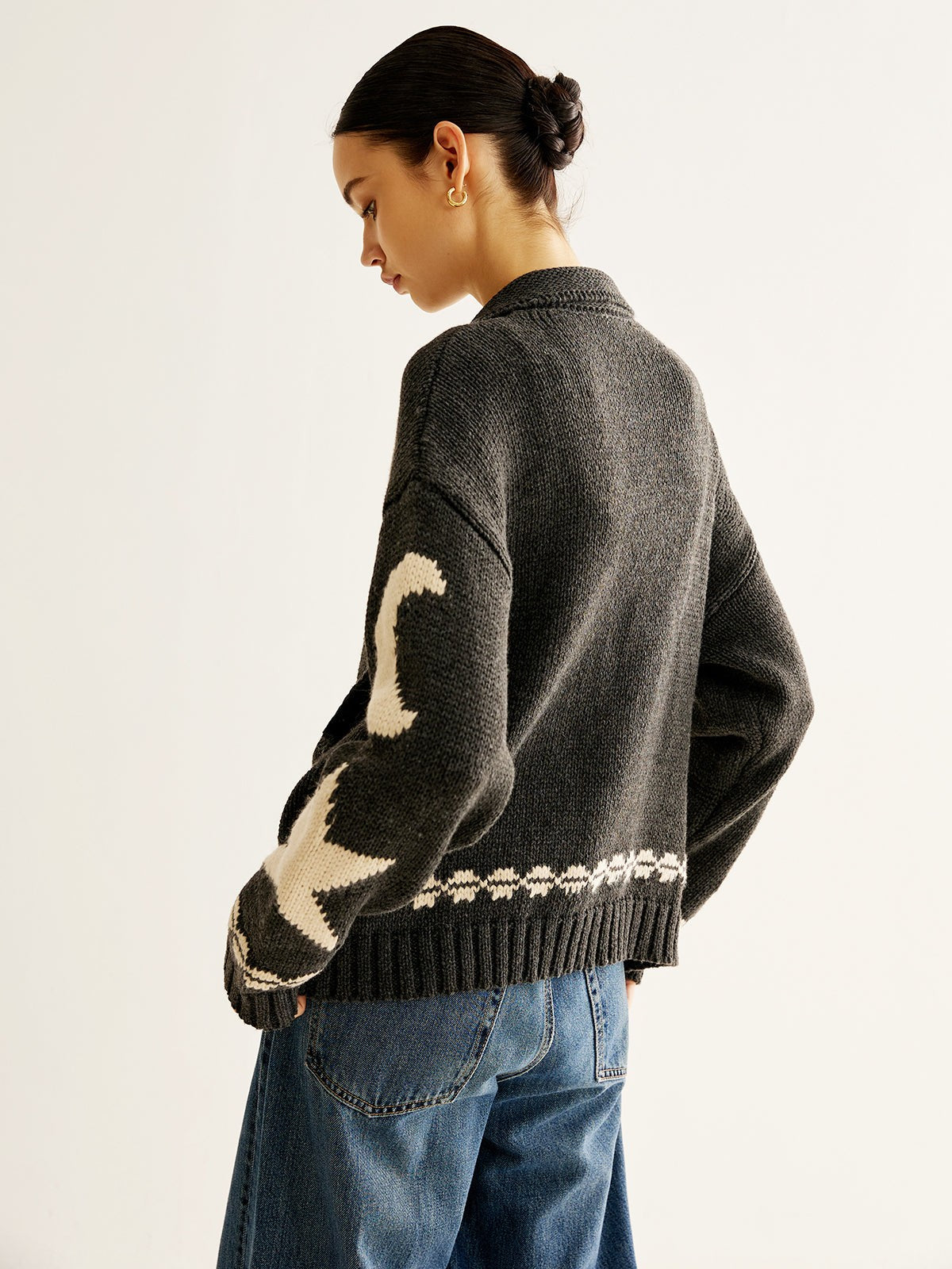 Star-motif zip-up cardigan