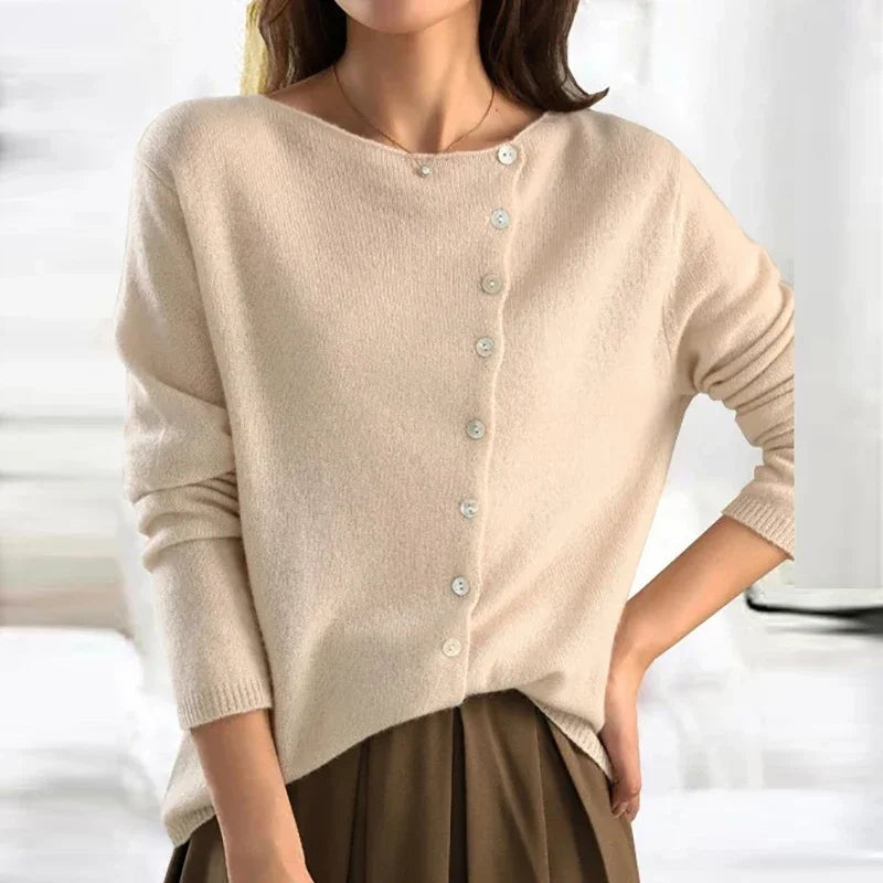 Cream v-neck button knit cardigan