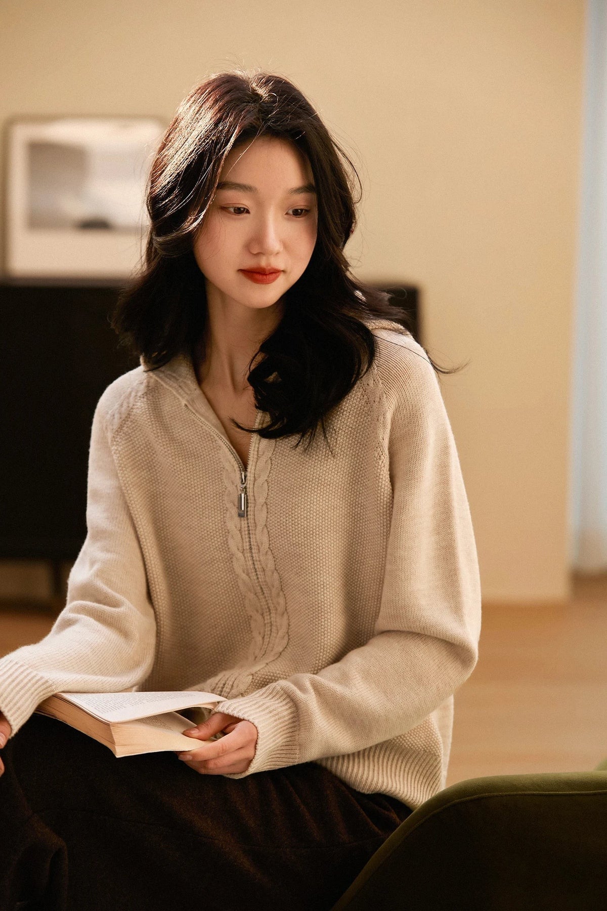 Zip-up cable knit cardigan